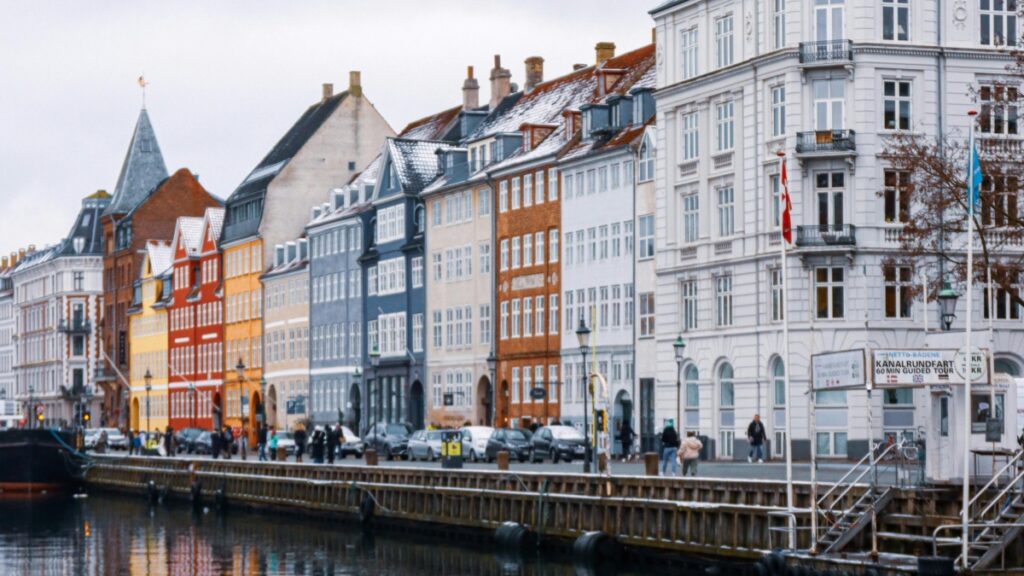 How Mozambique Pinterest bloggers can collaborate with Malaysia advertisers in 2025