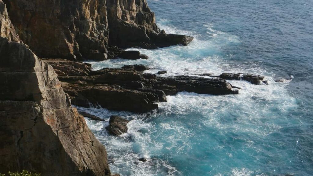 2025 Portugal Snapchat AllCategory Advertising Rate Card Mozambique Guide