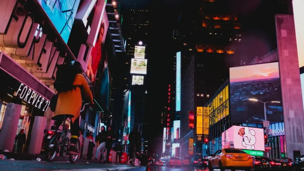 Guia prático para criadores em Moçambique que querem contactar marcas da Macedónia do Norte no Josh e produzir vídeos de testemunho. Dicas locais, pitch, e ferramentas.