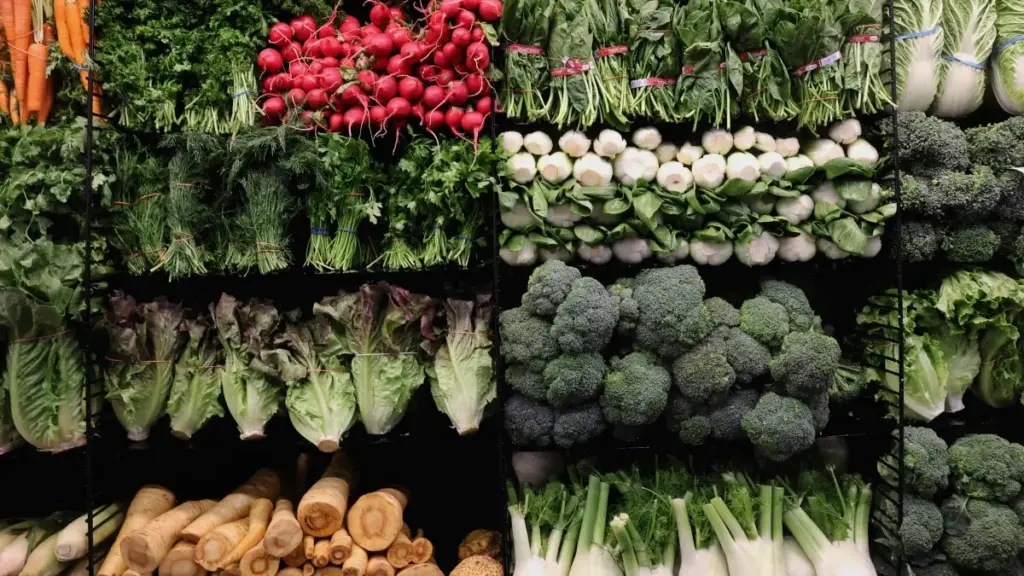 Estratégias práticas e locais para criadores de Mozambique que querem fechar parcerias com marcas do Kuwait no Shopee e gerar inscrições em cursos online.